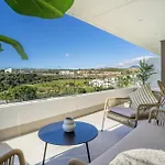 Apartment Nuevo De Diseno Con Sol Todo El Dia Estepona